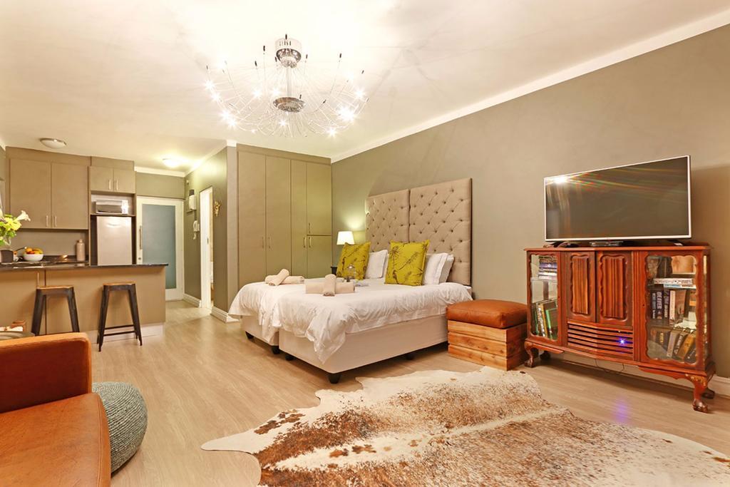 Afribode Mainhill Apartments เคปทาวน์ ภายนอก รูปภาพ