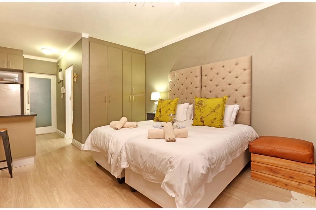 Afribode Mainhill Apartments เคปทาวน์ ภายนอก รูปภาพ
