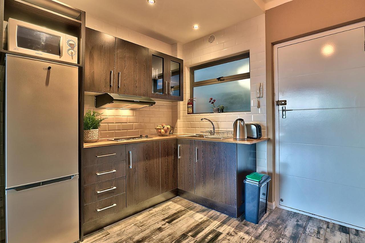 Afribode Mainhill Apartments เคปทาวน์ ภายนอก รูปภาพ